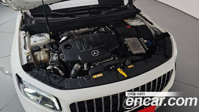 Mercedes-Benz GLB-Class 2021 — Şəkil 14/20
