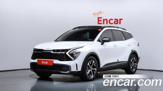 Kia Sportage 2022 — Фото 1/20