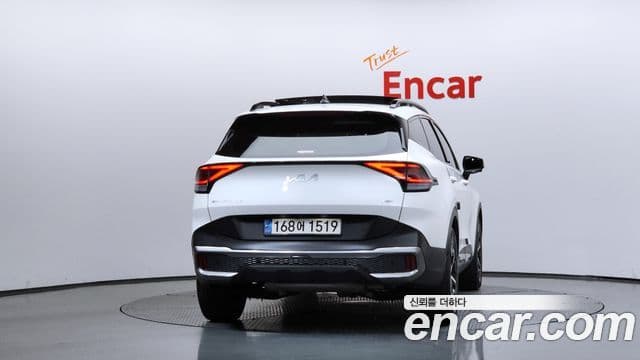 Kia Sportage 2022 — Фото 4/20