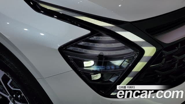 Kia Sportage 2022 — Photo 9/34