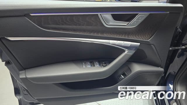 Audi A6 2022 — Photo 9/31