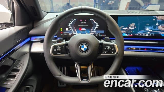 BMW 5 Series 2024 — Фото 13/20