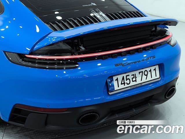 Porsche 911 2023 — Photo 3/19