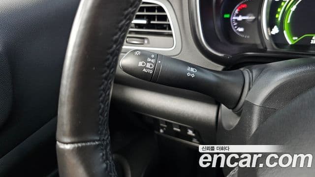 Renault Samsung QM6 2020 — ფოტო 23/32