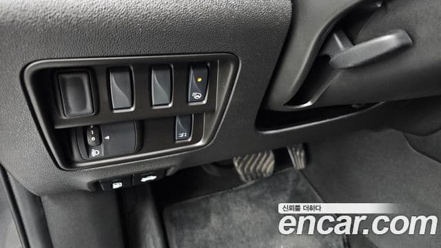 Renault Samsung QM6 2020 — ფოტო 25/32
