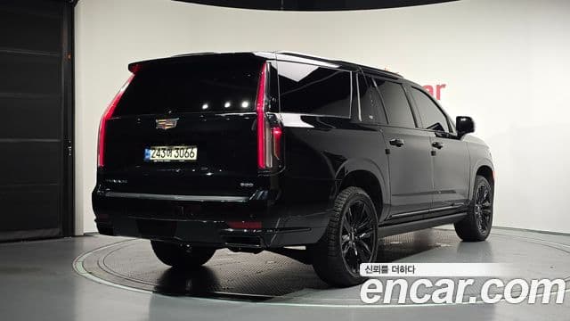 Cadillac Escalade 2021 — ფოტო 5/20