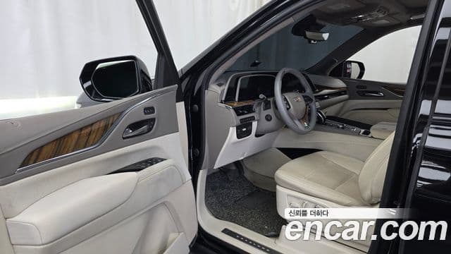 Cadillac Escalade 2021 — ფოტო 2/20