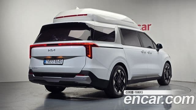 Kia Carnival 2024 — Фото 2/20