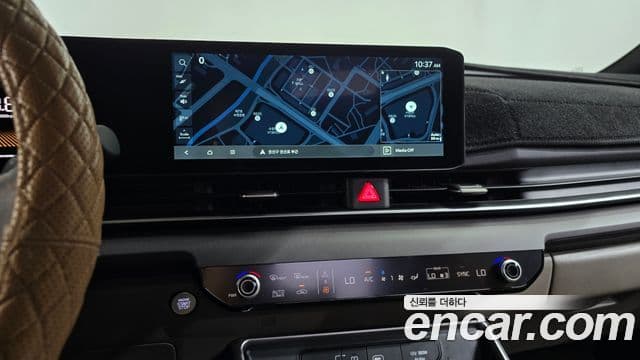 Kia Carnival 2024 — Фото 13/20