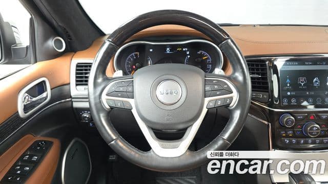 Jeep Grand Cherokee 2021 — Şəkil 10/37