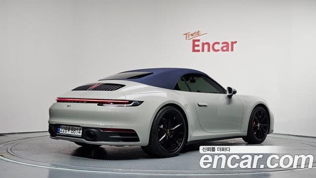 Porsche 911 2023 — ფოტო 34/35