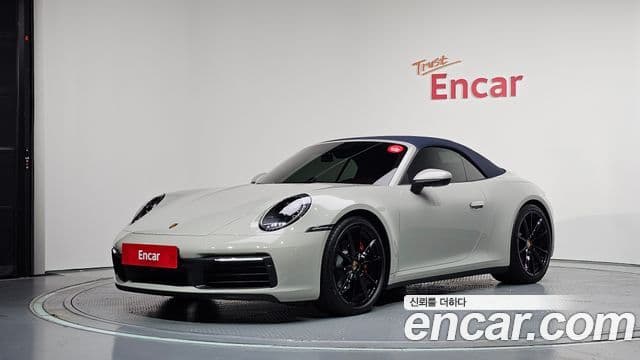 Porsche 911 2023 — ფოტო 19/35