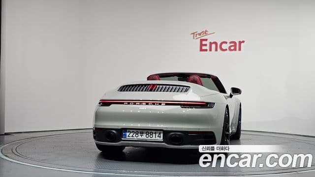 Porsche 911 2023 — ფოტო 20/35