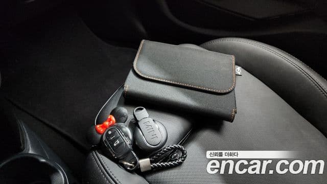 Mini Cooper 2023 — Şəkil 18/32