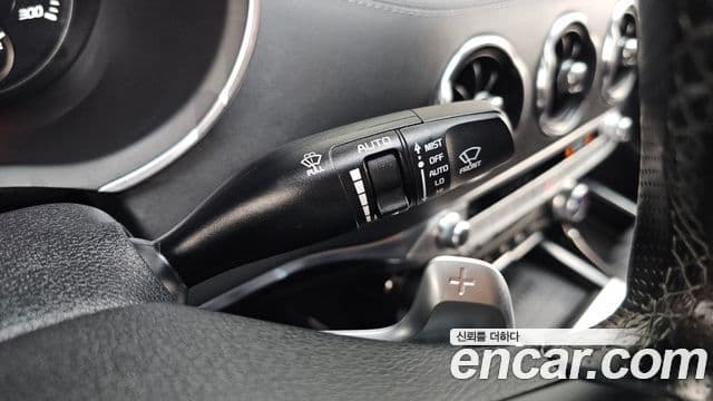Kia Stinger Meister 2022 — Şəkil 30/31