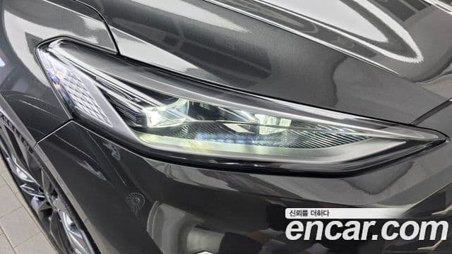 Kia K8 2023 — Photo 10/35