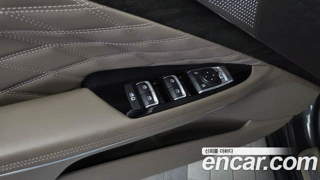 Kia K8 2023 — Photo 2/35