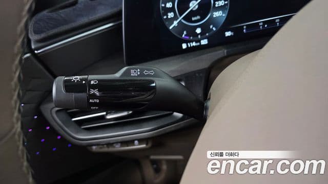 Kia K8 2023 — Photo 21/35
