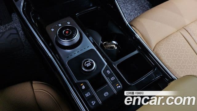 Kia Sorento 2023 — Фото 9/20