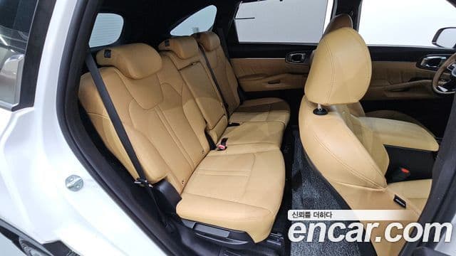Kia Sorento 2023 — Фото 11/20