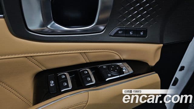 Kia Sorento 2023 — Фото 17/20
