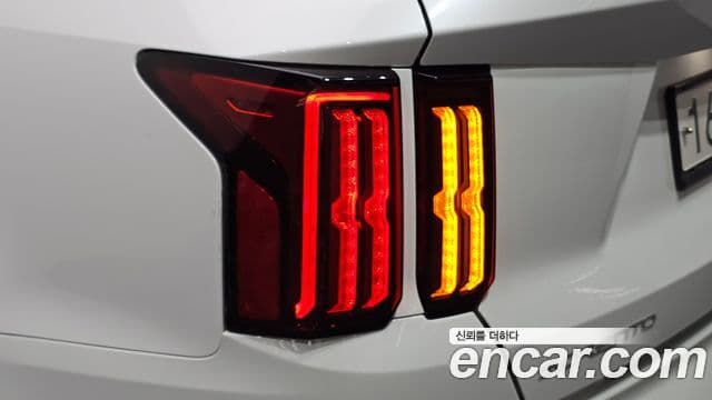 Kia Sorento 2023 — ფოტო 31/32
