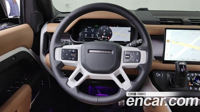 Land Rover Defender 2025 — Фото 13/20