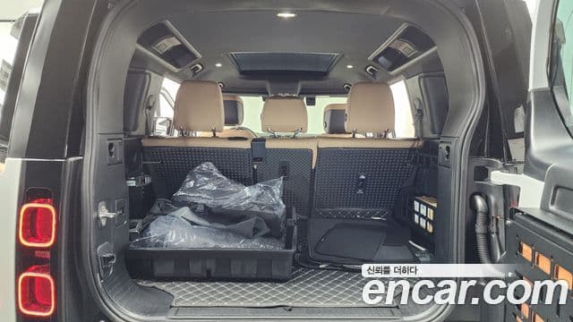 Land Rover Defender 2025 — Фото 20/20