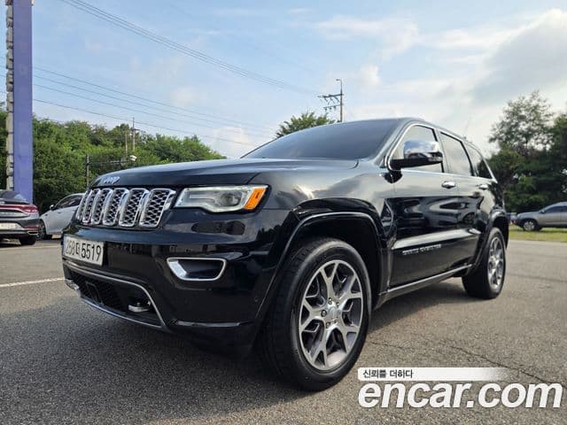 Jeep Grand Cherokee 2021 — Фото 20/20