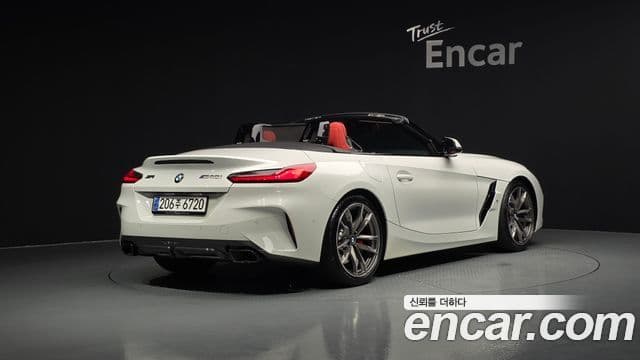 BMW Z4 2023 — Фото 2/20