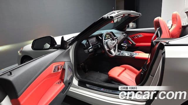 BMW Z4 2023 — Фото 10/20