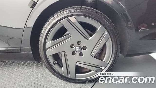Genesis G90 2024 — Şəkil 13/38