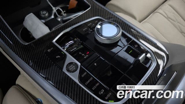 BMW X7 2025 — Фото 9/20