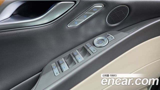 Genesis G80 2022 — ფოტო 16/31