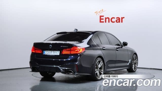 BMW 5 Series 2018 — Фото 2/20