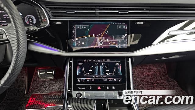 Audi Q8 2025 — Photo 18/36