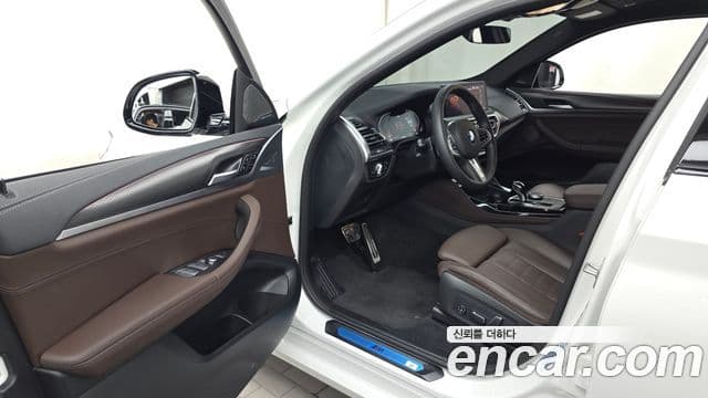 BMW X4 2025 — Фото 10/20
