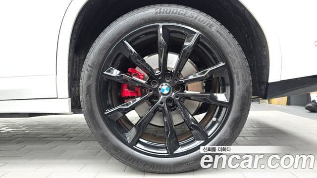 BMW X4 2025 — Şəkil 26/35