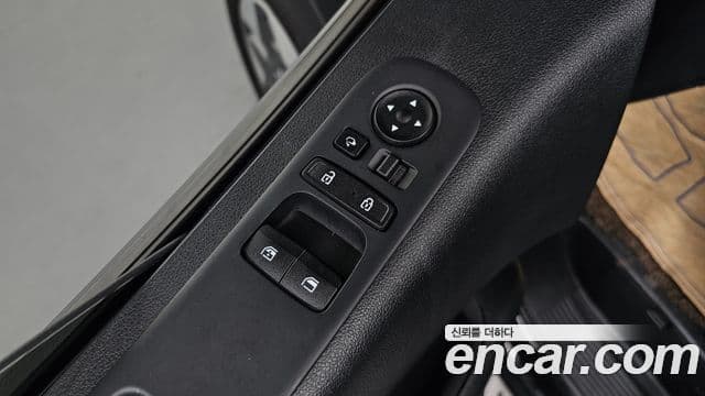 Hyundai Staria 2023 — Фото 12/20