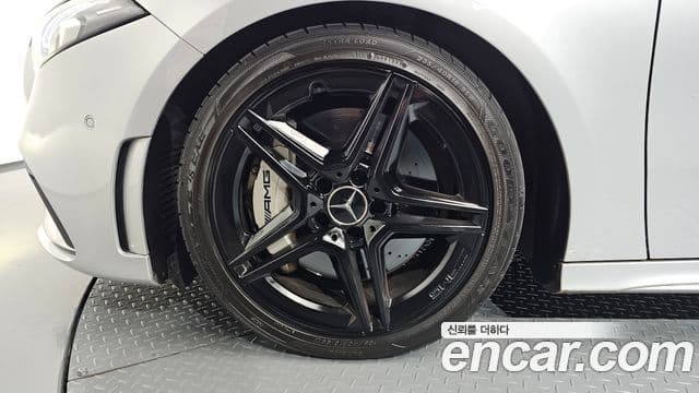 Mercedes-Benz A-Class 2021 — Фото 5/20