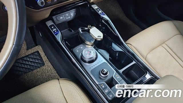 Kia Sorento 2023 — Şəkil 21/30