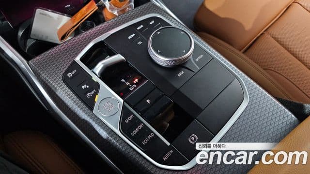 BMW 3 Series 2025 — Фото 9/20