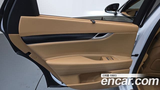 Genesis G80 2024 — Şəkil 16/30