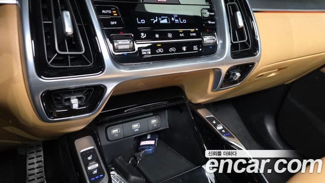 Kia Sorento 2022 — Фото 16/20