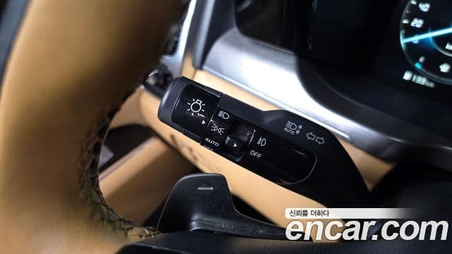 Kia Sorento 2022 — ფოტო 20/35