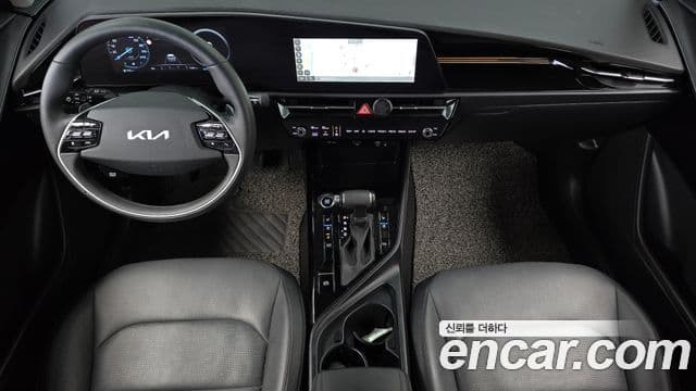 Kia Niro 2022 — Фото 7/20