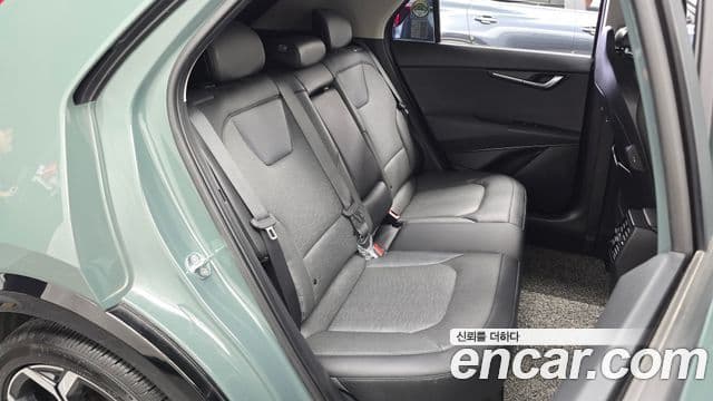 Kia Niro 2022 — Фото 12/20