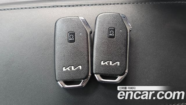 Kia Niro 2022 — Фото 18/20