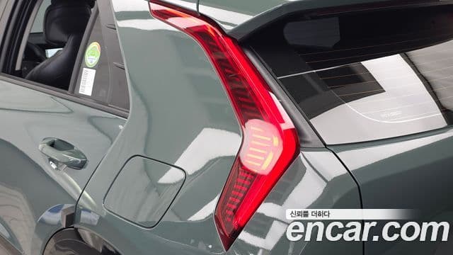 Kia Niro 2022 — Photo 5/35