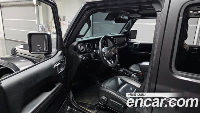 Jeep Wrangler 2019 — Photo 13/20